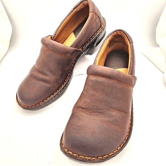 B.O.C. Women's Brown Leather Clogs Size 8.5 M - Picture 1 of 10